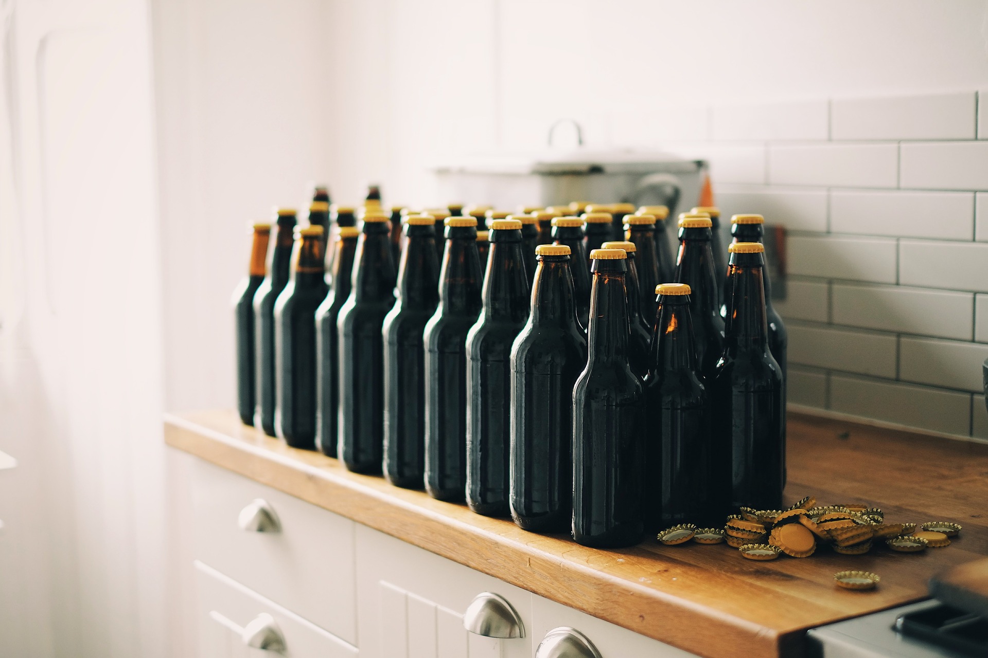 Empty beer bottles is one of the signs of a drinking problem.